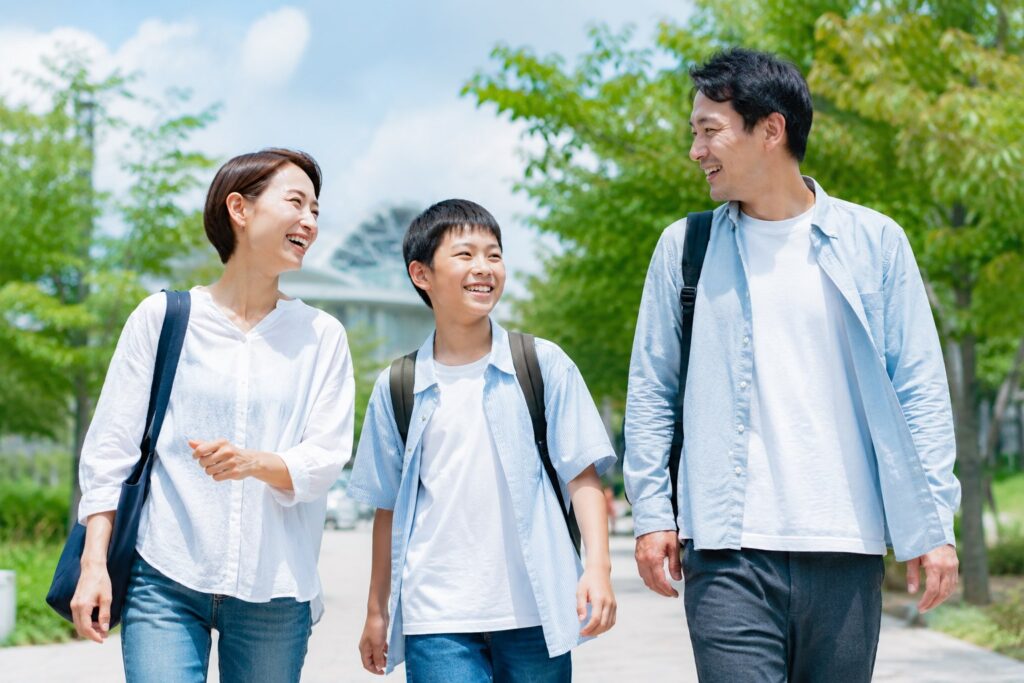 小学生高学年の子供が1人いる家族